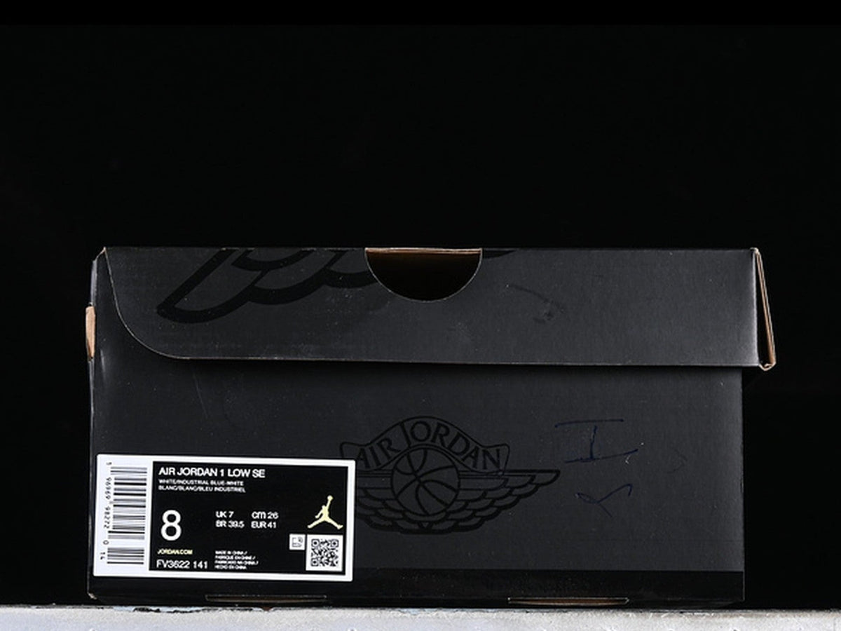 AIR JORDAN 1 LOW SE SPIDER-MAN