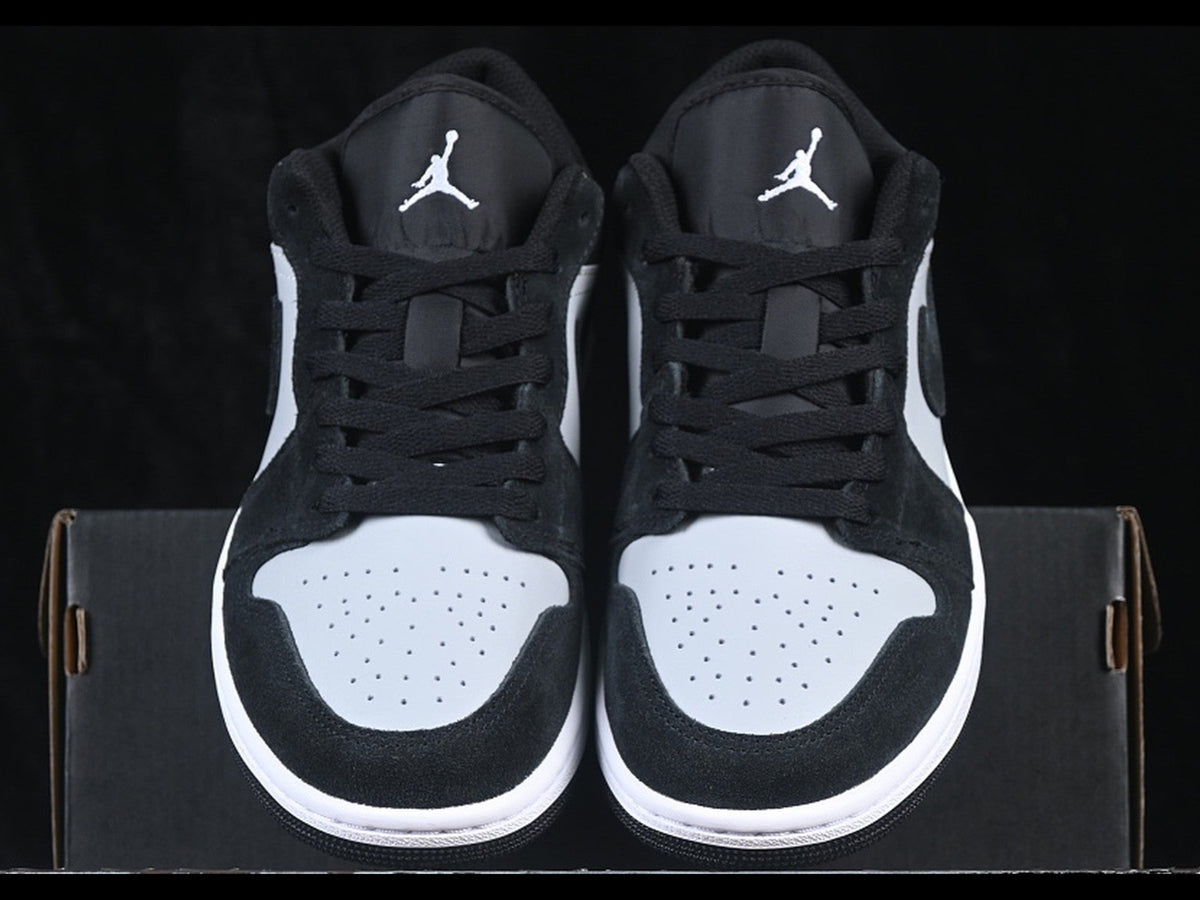 Air Jordan 1 Low Retro Basketball Shoes Black/White