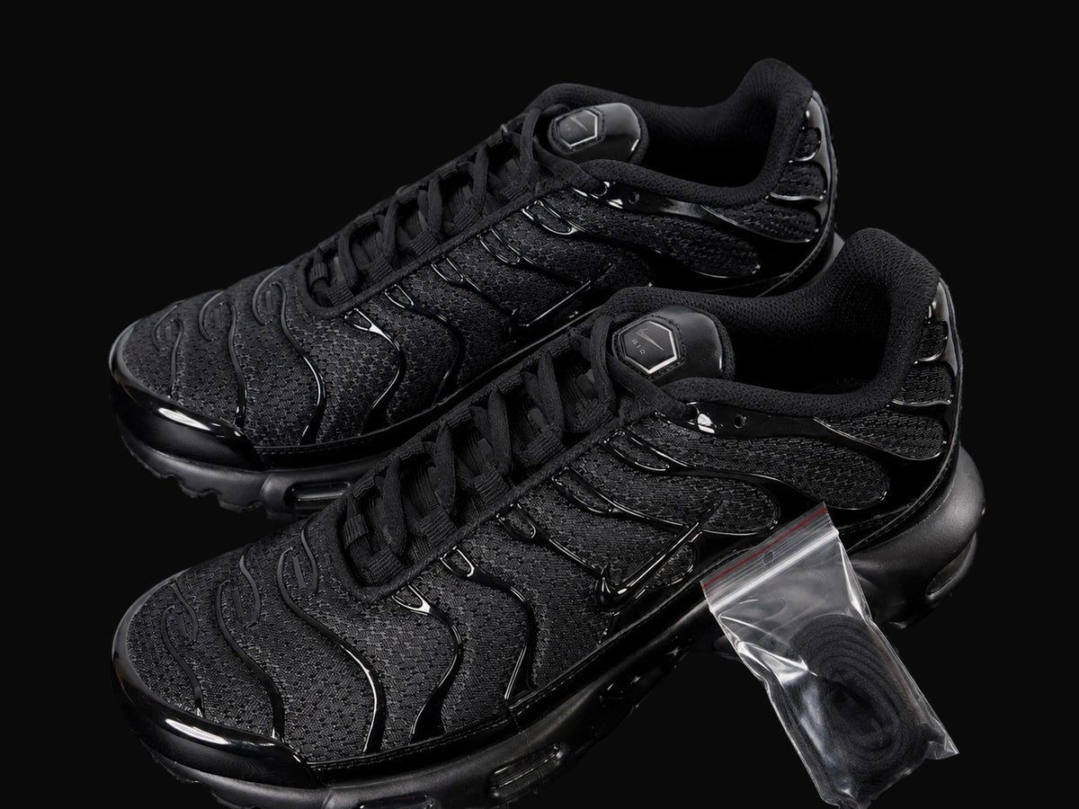 Nike Air Max Plus Triple Black