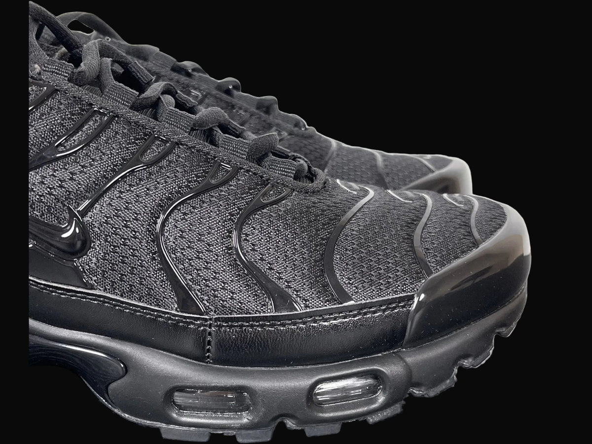 Nike Air Max Plus Triple Black