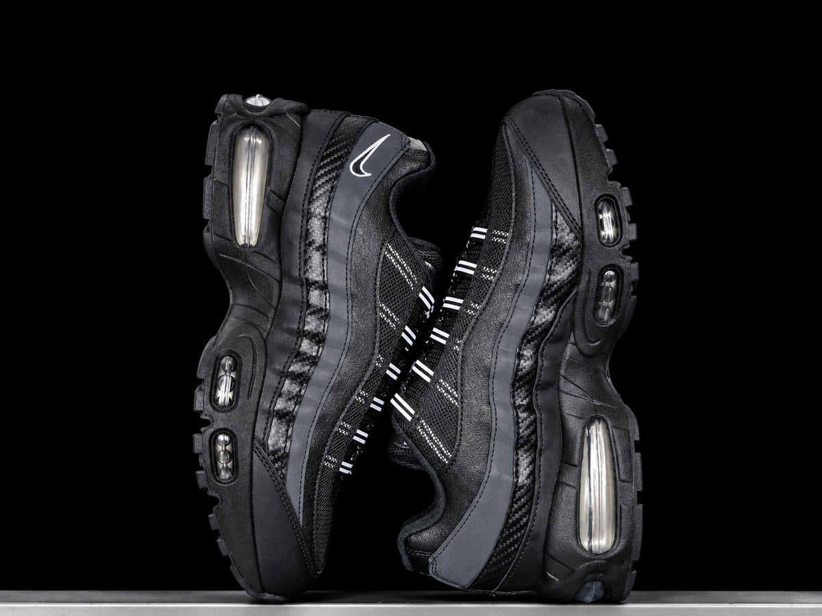 AIR MAX 95 OG TRIPLE BLACK 2025