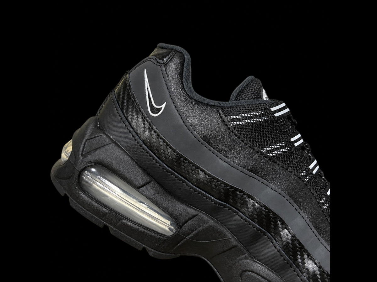 AIR MAX 95 OG TRIPLE BLACK 2025