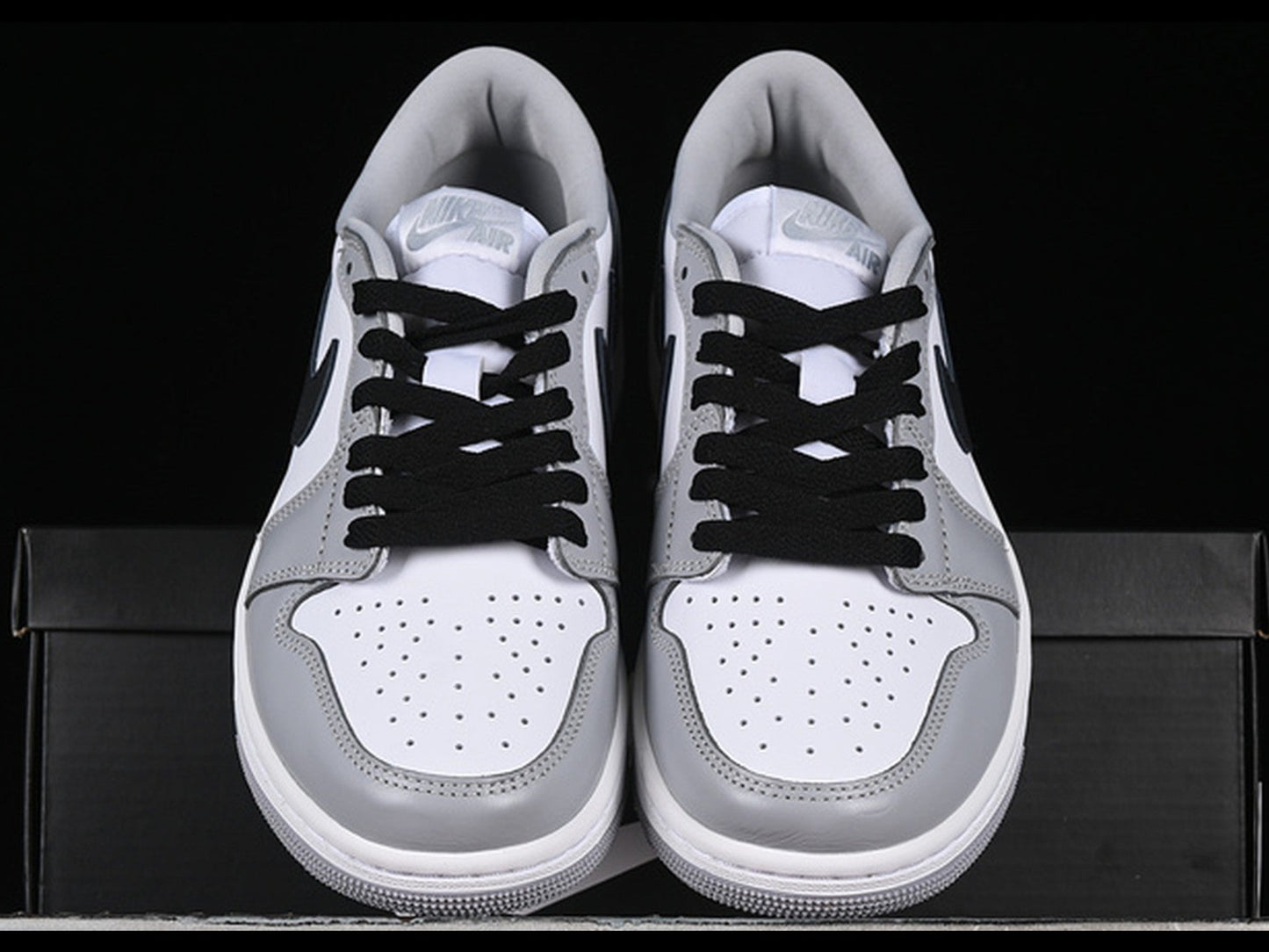 Air Jordan 1 Low OG Wolf Grey