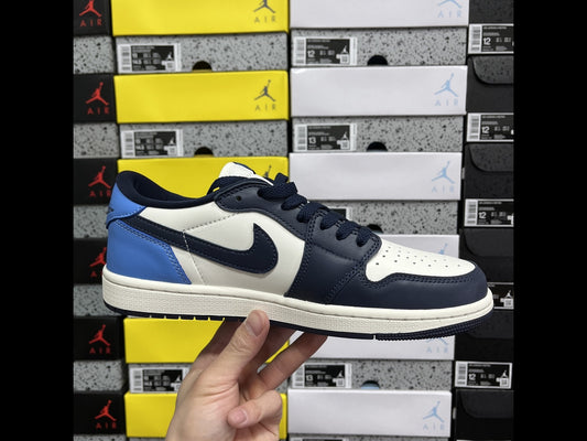 Air Jordan 1 Low OG Obsidian