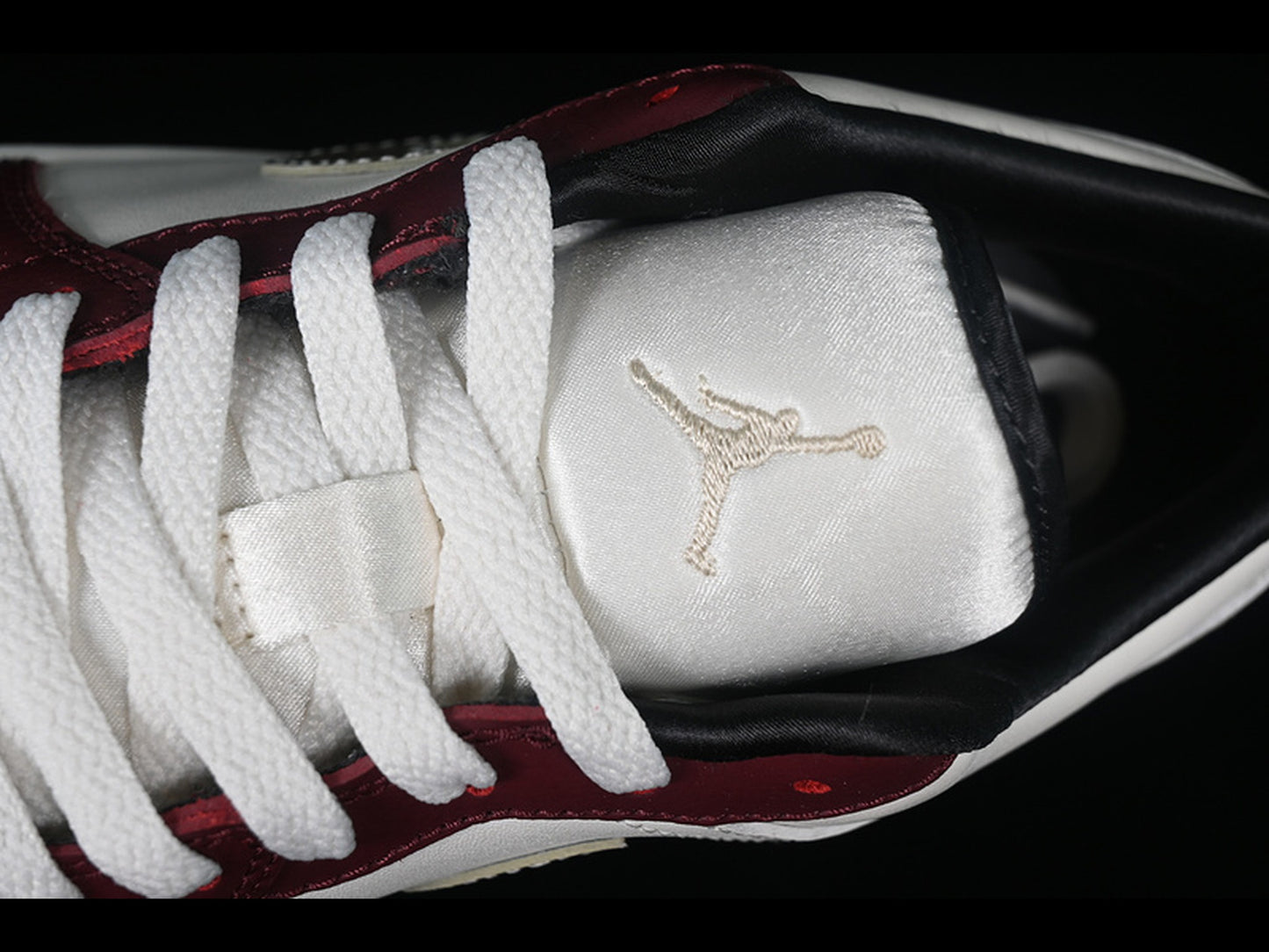 Air Jordan 1 Low SE Year of the Dragon