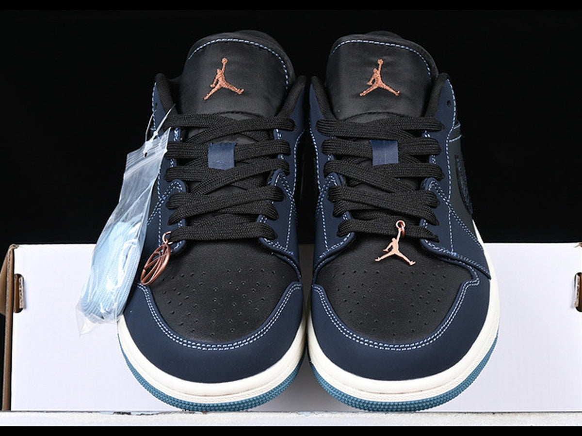 AIR JORDAN 1 LOW BLACK BLUE