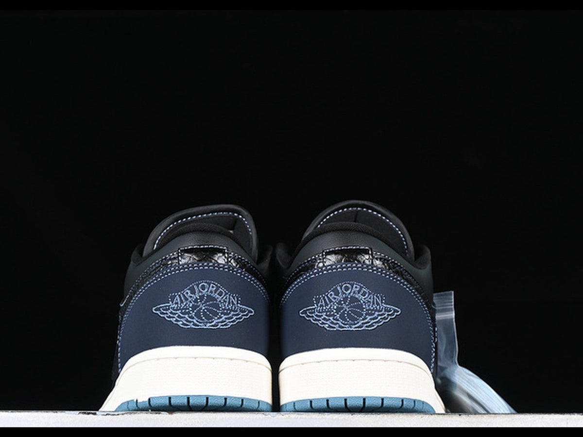 AIR JORDAN 1 LOW BLACK BLUE