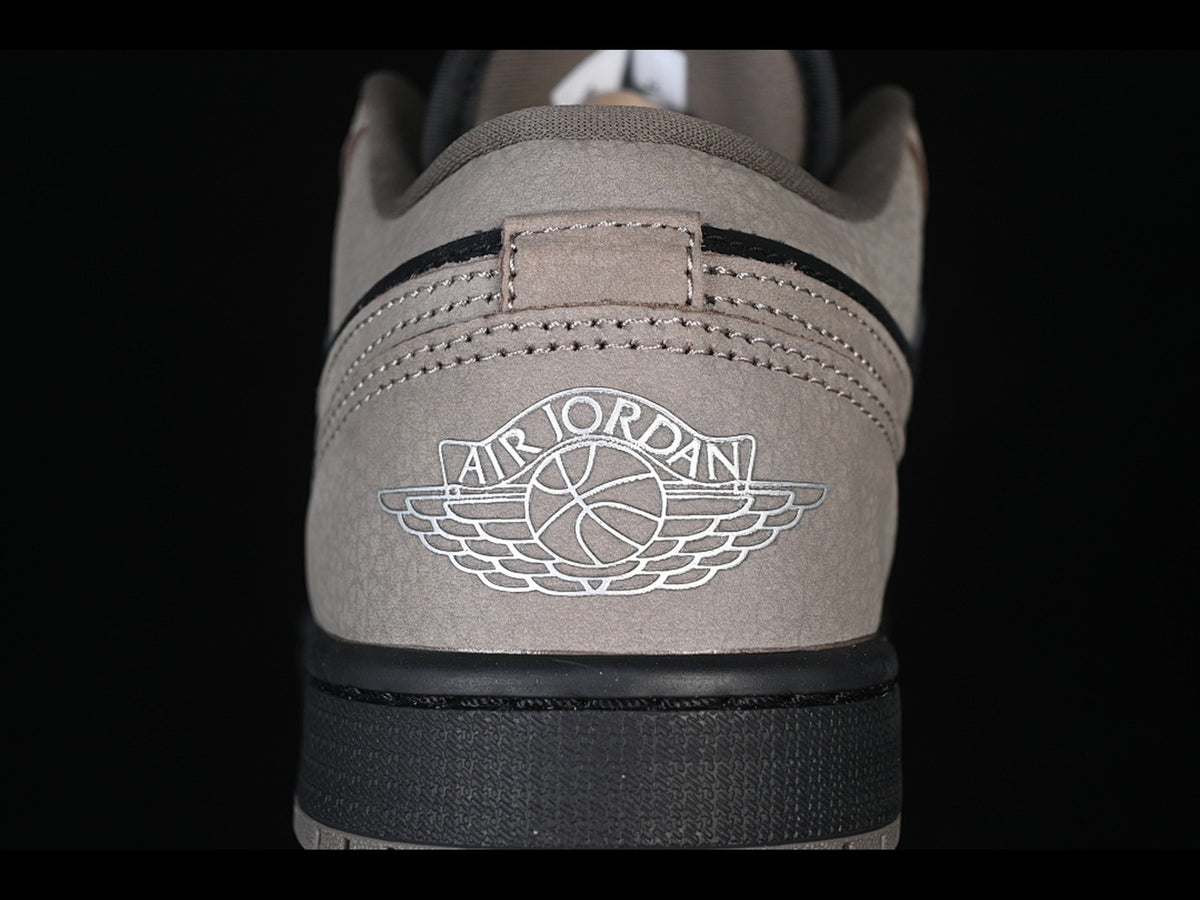 AIR JORDAN 1 LOW BROWN BLACK