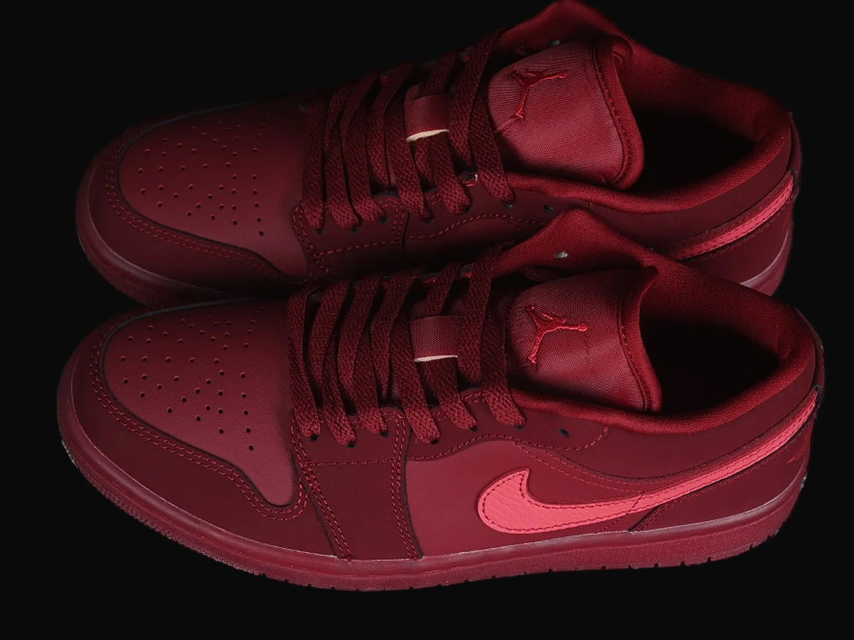 AIR JORDAN 1 LOW RED LIP