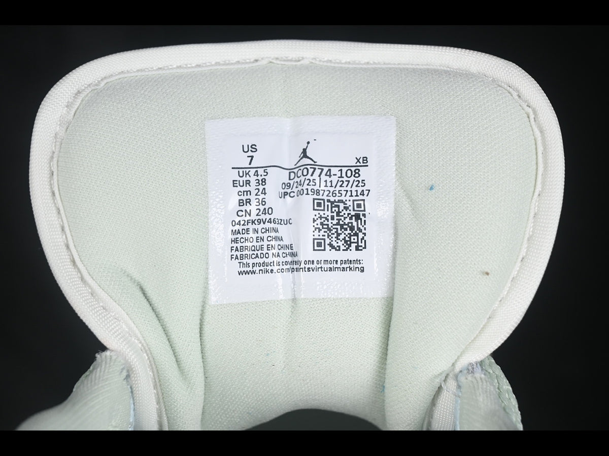 AIR JORDAN 1 LOW SE GREEN PURPLE
