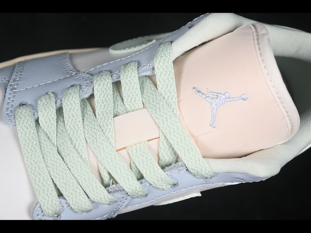 AIR JORDAN 1 LOW SE GREEN PURPLE