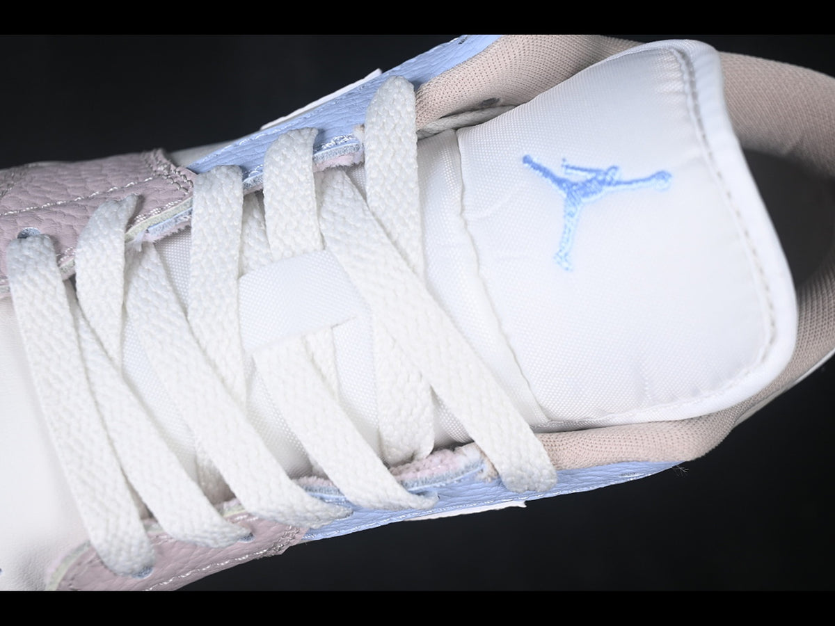 AIR JORDAN 1 LOW WHITE BLUE