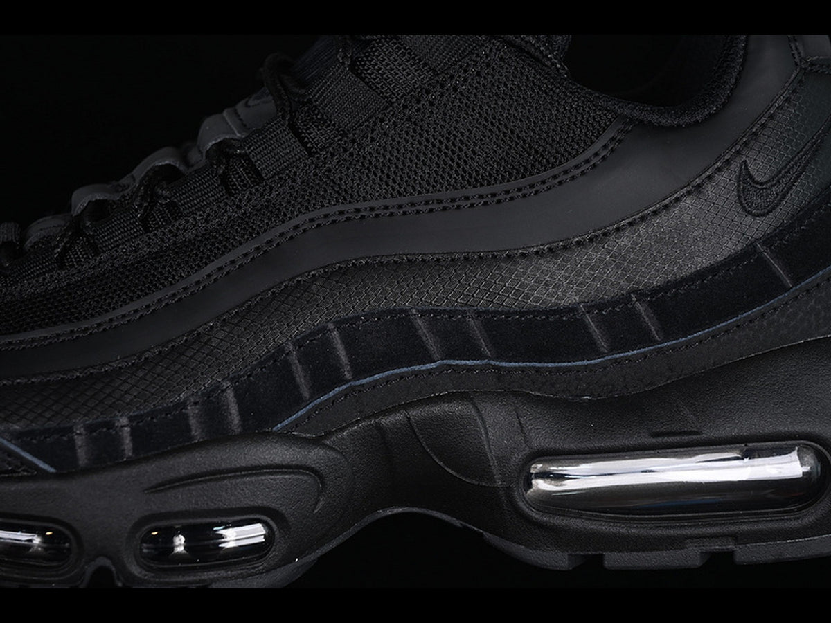 AIR MAX 95 ESSENTIAL TRIPLE BLACK