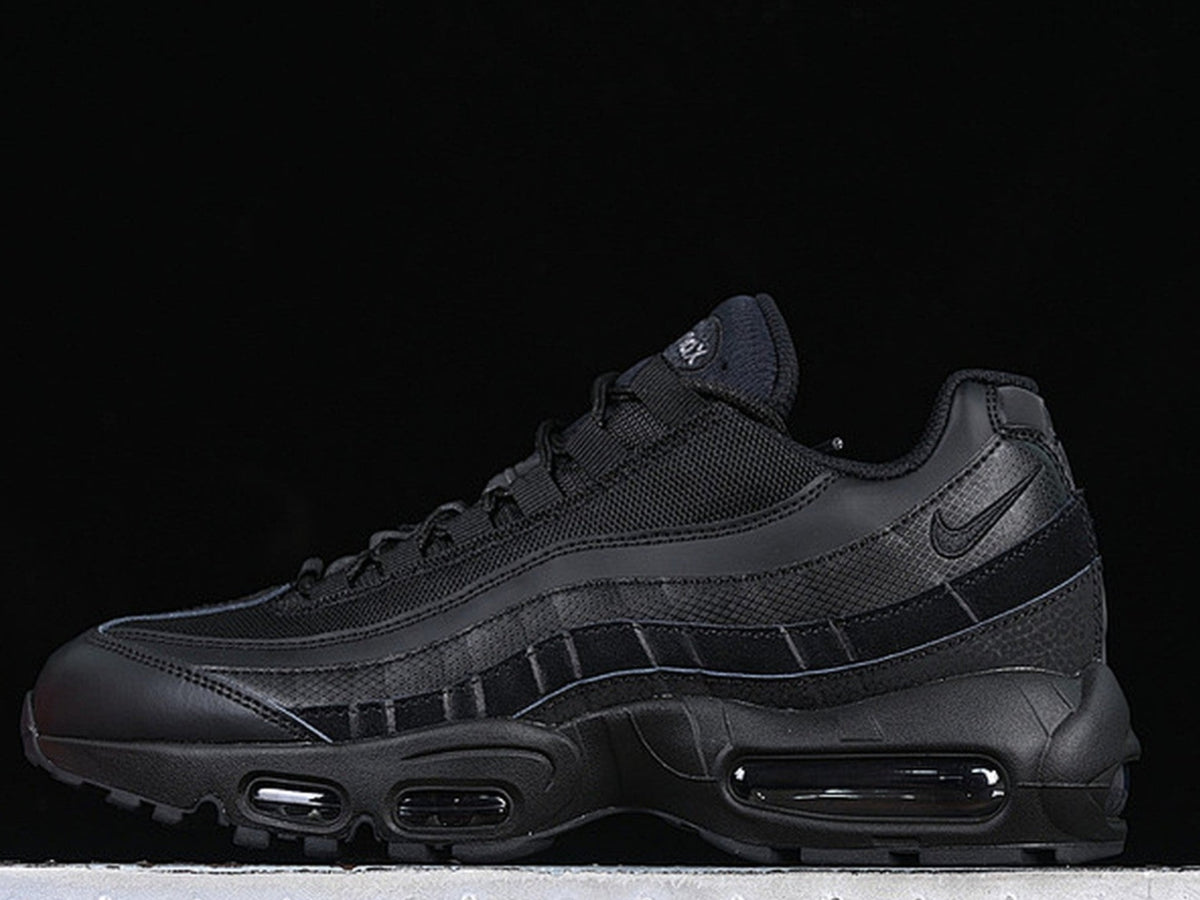AIR MAX 95 ESSENTIAL TRIPLE BLACK