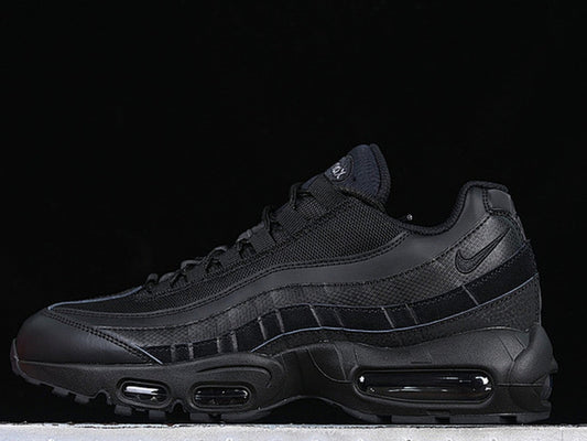 AIR MAX 95 ESSENTIAL TRIPLE BLACK