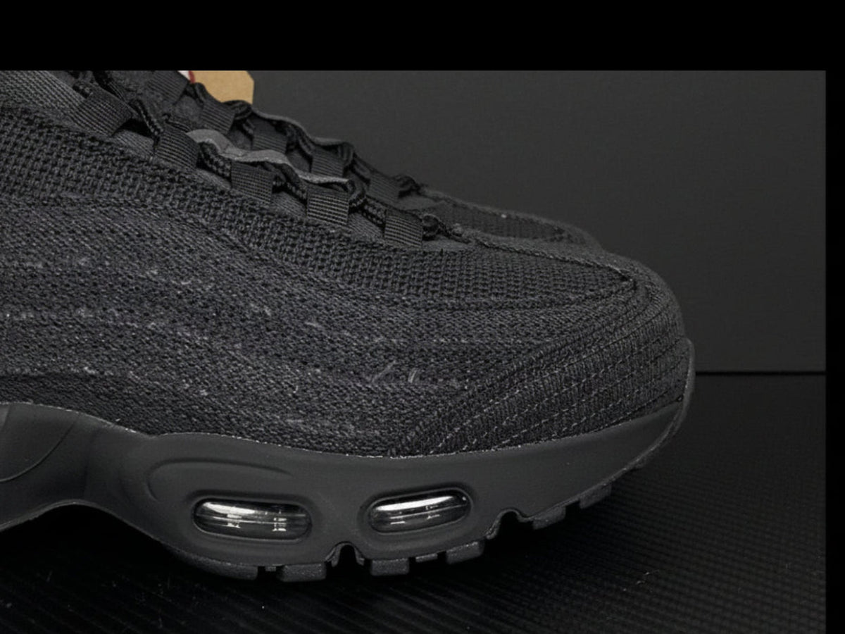 AIR MAX 95 x LEVI'S BLACK