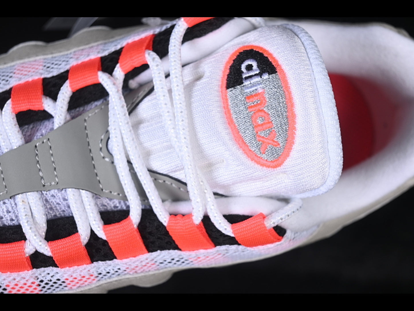 Air Max 95 OG Black/Medium Ash/Dark Pewter/Solar Red
