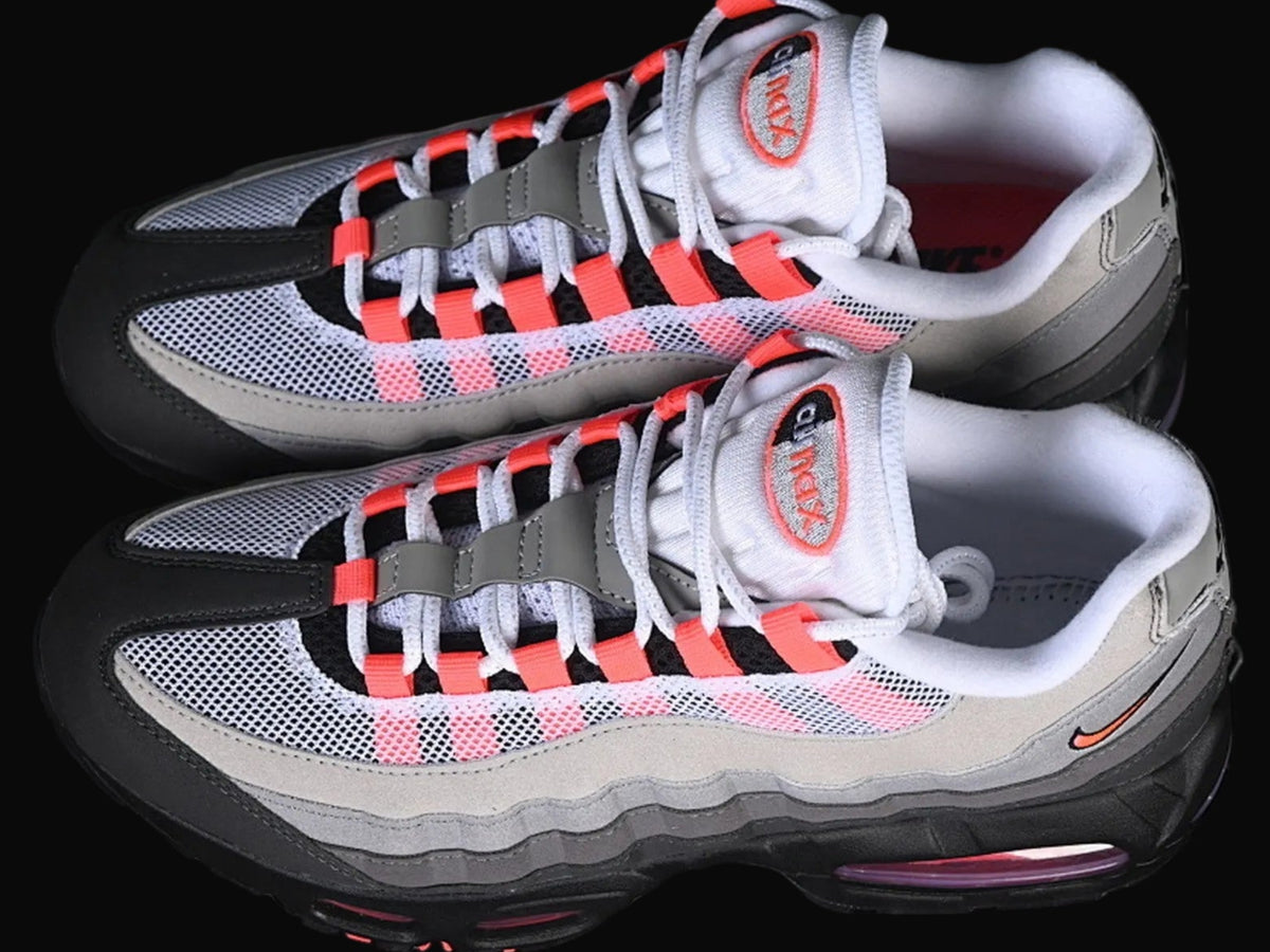 Air Max 95 OG Black/Medium Ash/Dark Pewter/Solar Red