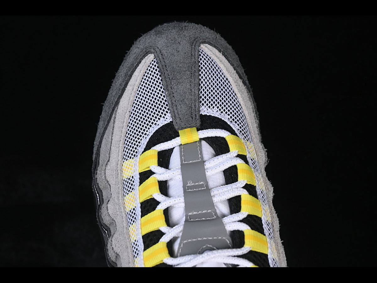 AIR MAX 95 x UNDEFEATED SHANGHAI