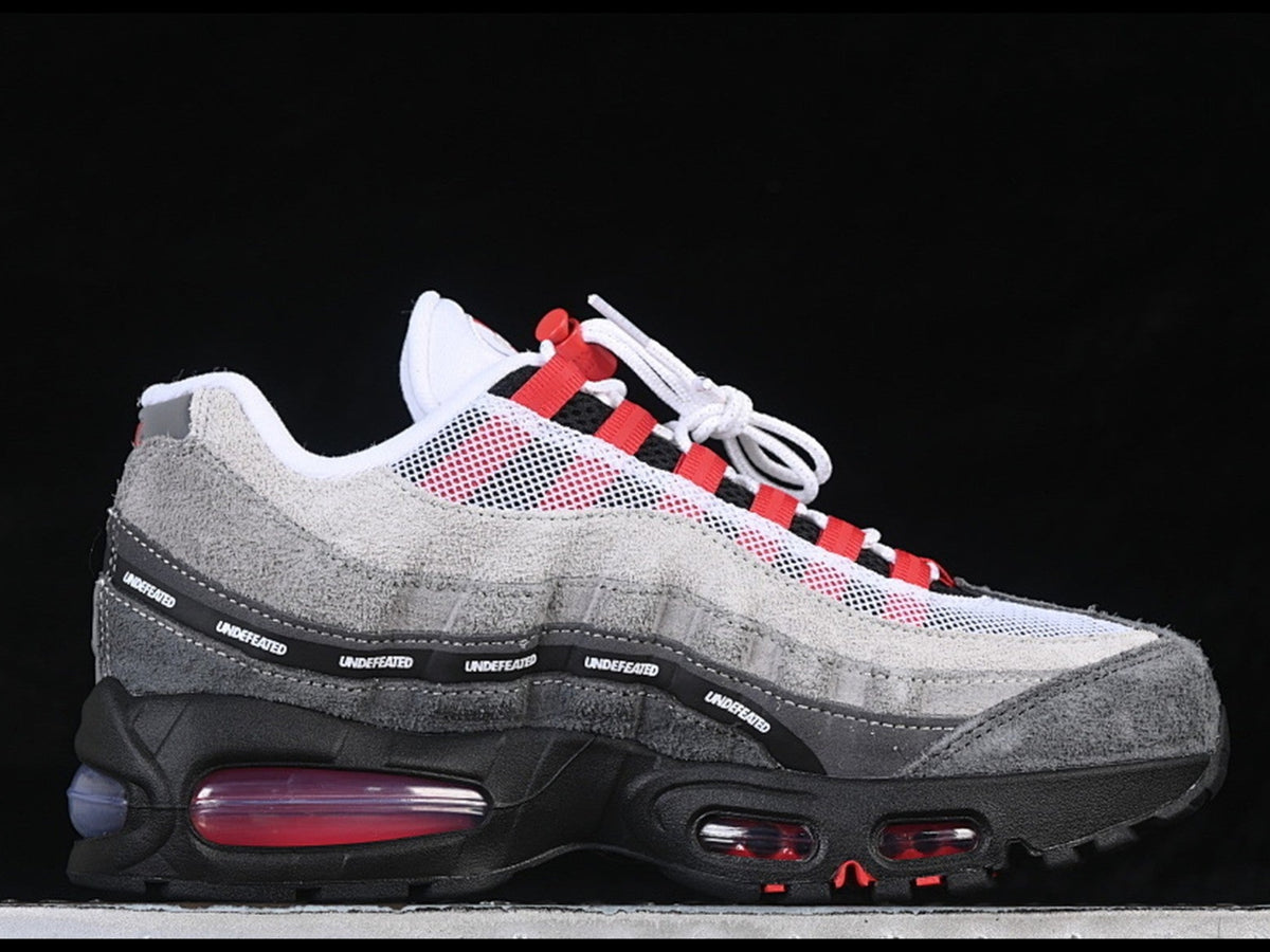 AIR MAX 95 x UNDEFEATED TOKYO