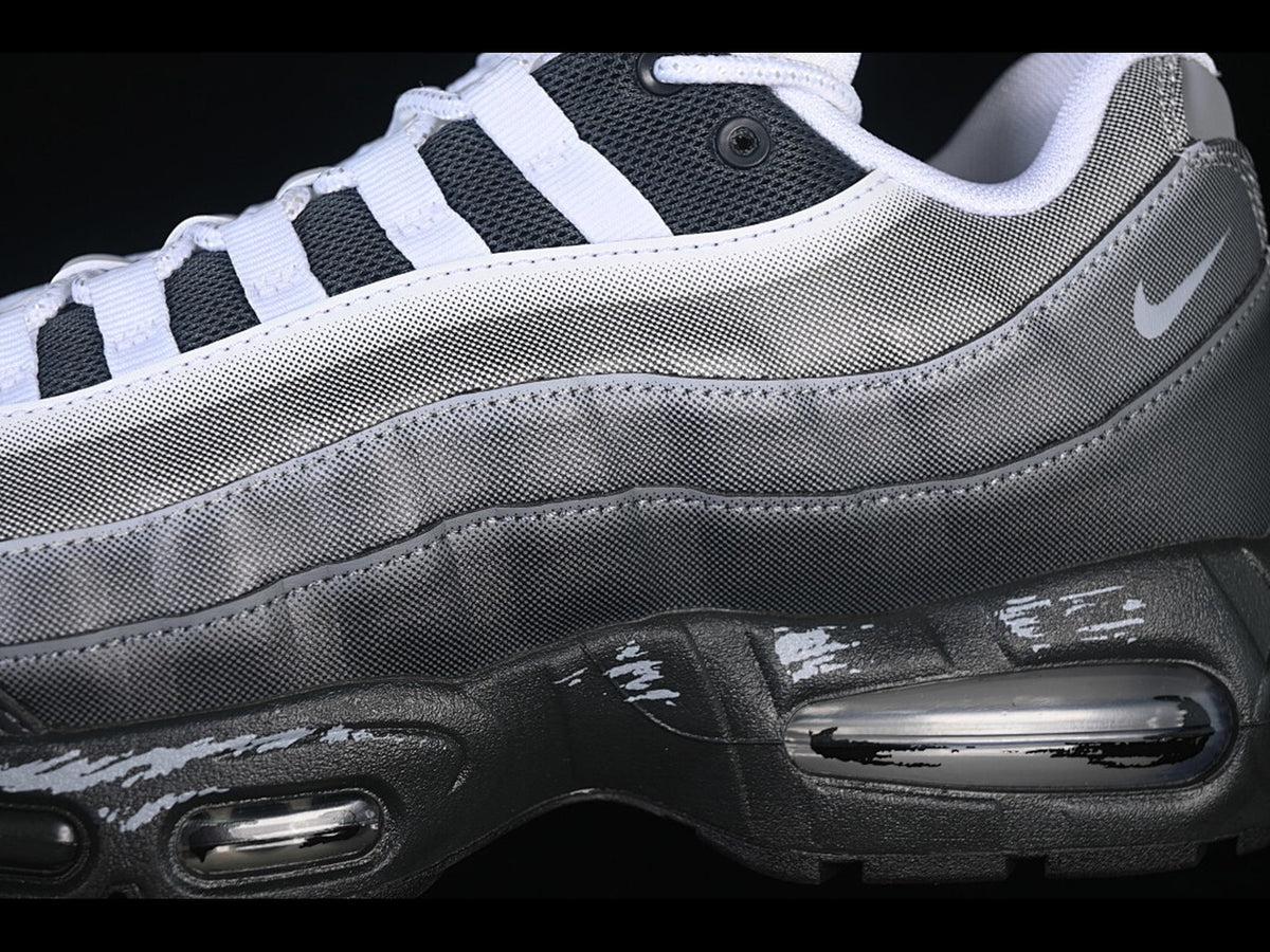AIR MAX 95 x YU-GI-OH! GAME KING