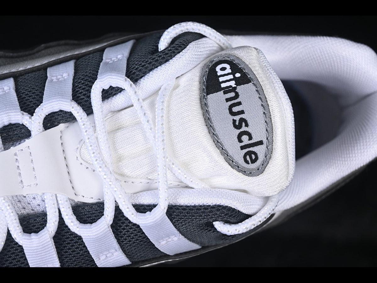 AIR MAX 95 x YU-GI-OH! GAME KING