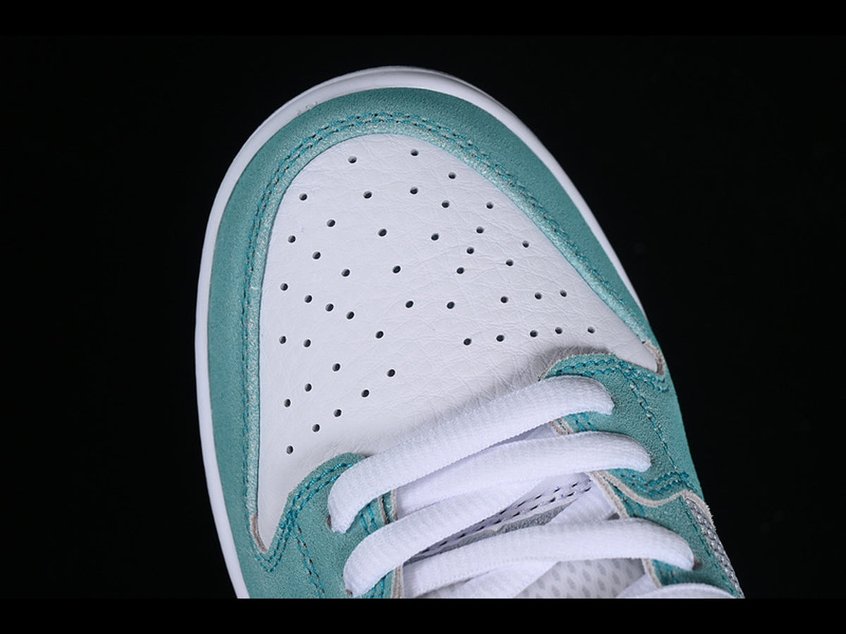 April Skateboards x Nike SB Dunk Low