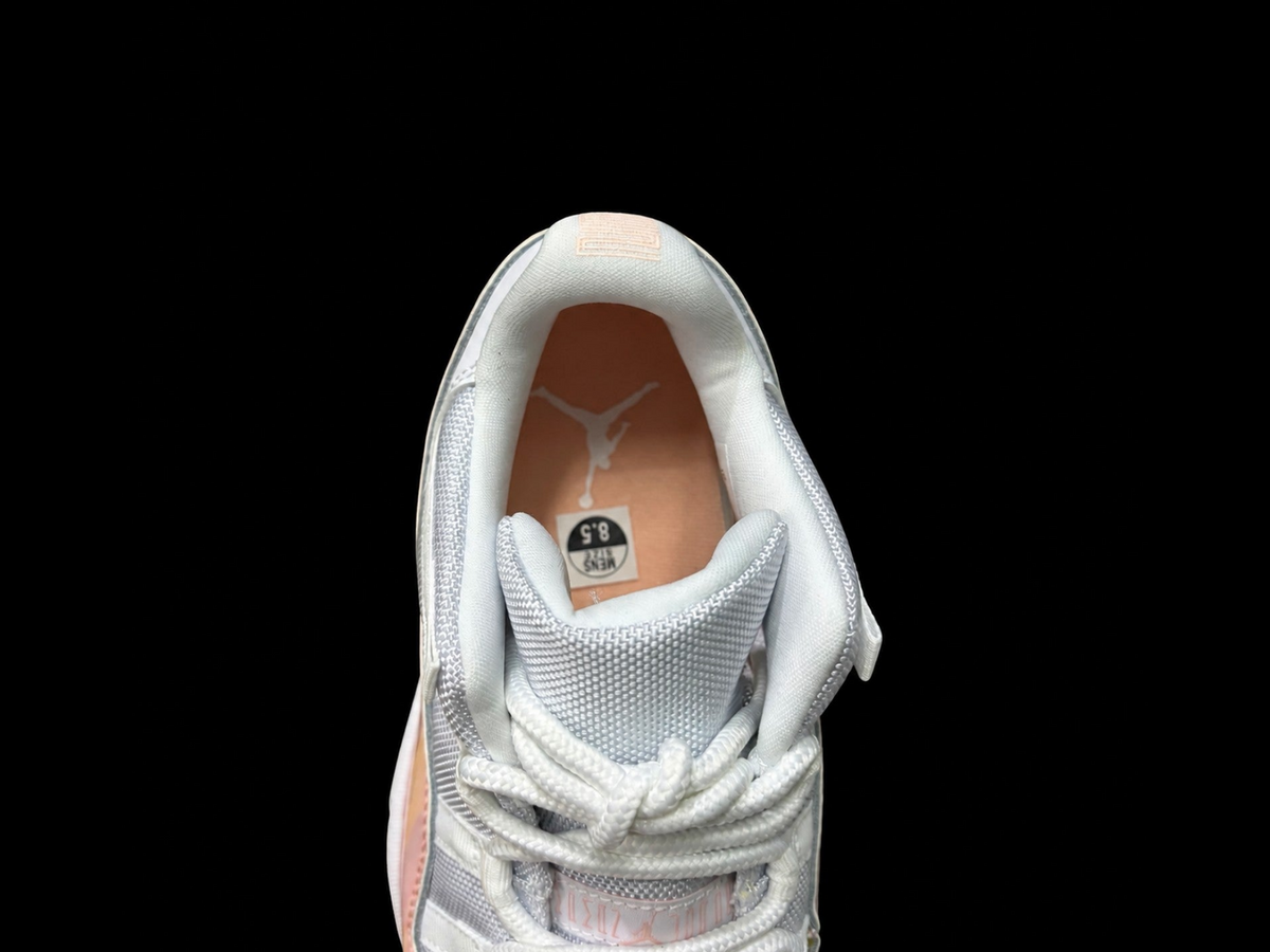 Air Jordan 11 Low WMNS “Legend Pink”