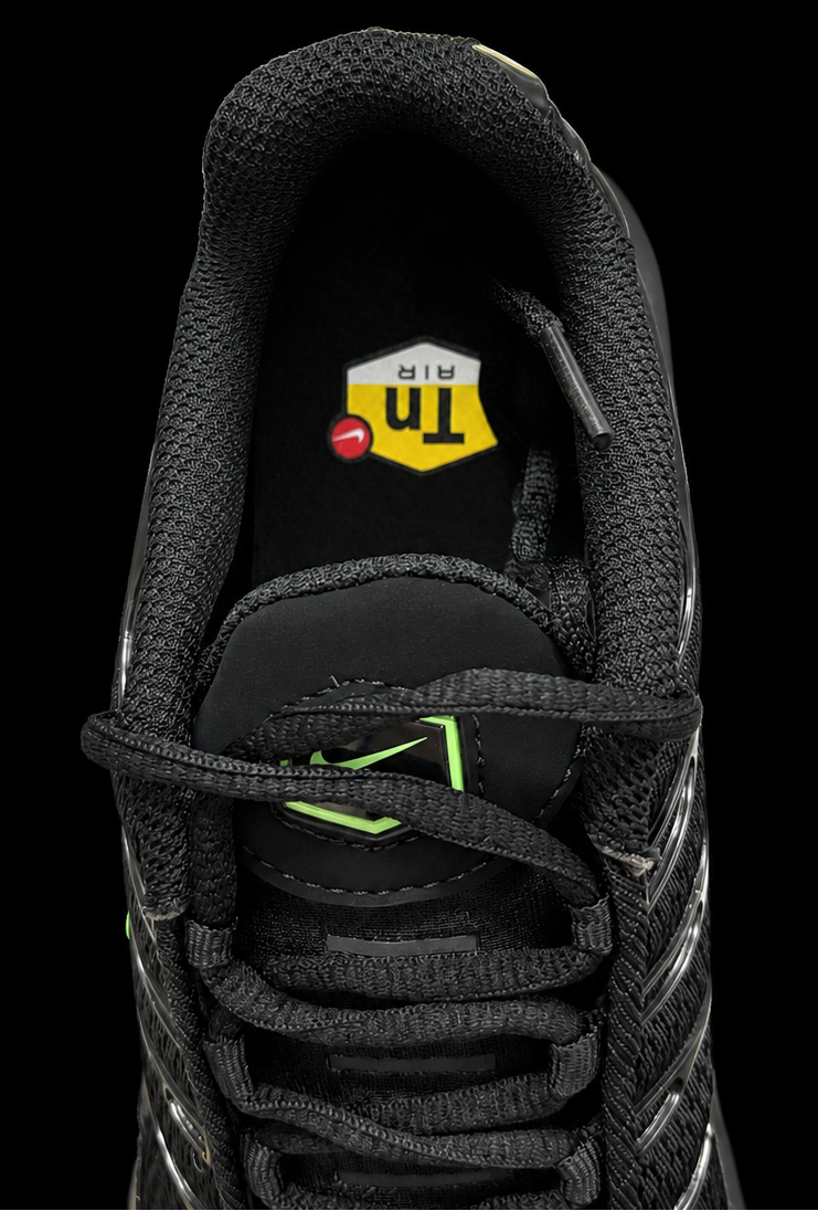 Nike Air Max Plus Black Green Strike