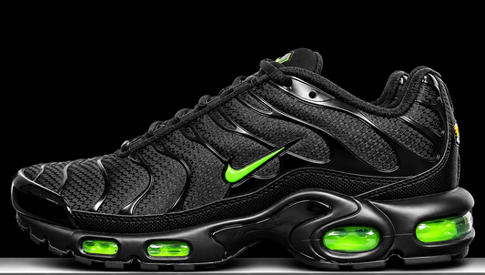 Nike Air Max Plus Black Green Strike