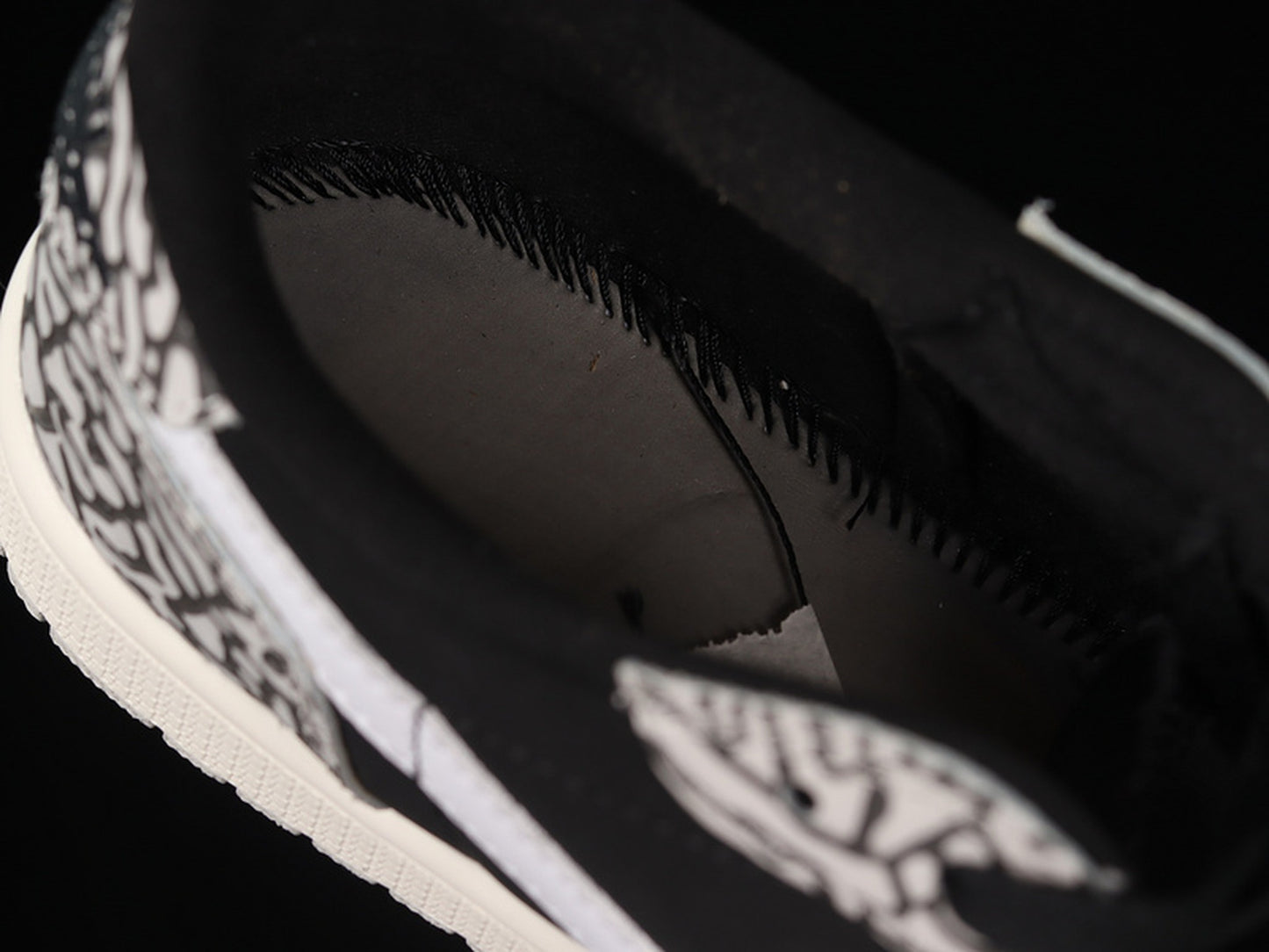 Air Jordan 1 Retro Low Black Cement