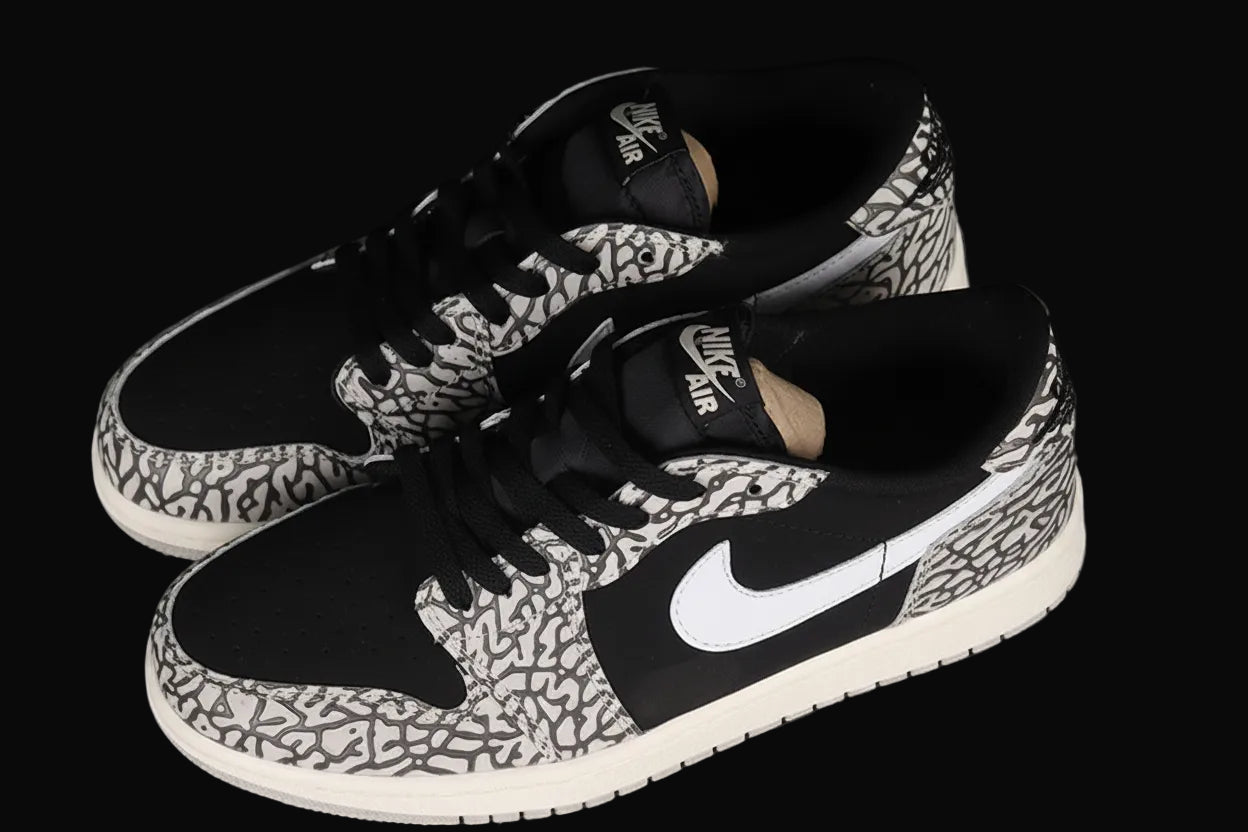 Air Jordan 1 Retro Low Black Cement