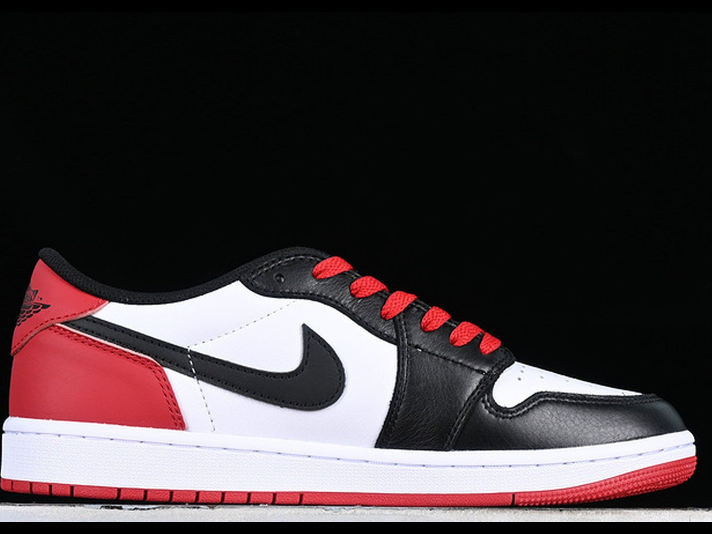 Air Jordan 1 Retro Low OG Black Toe