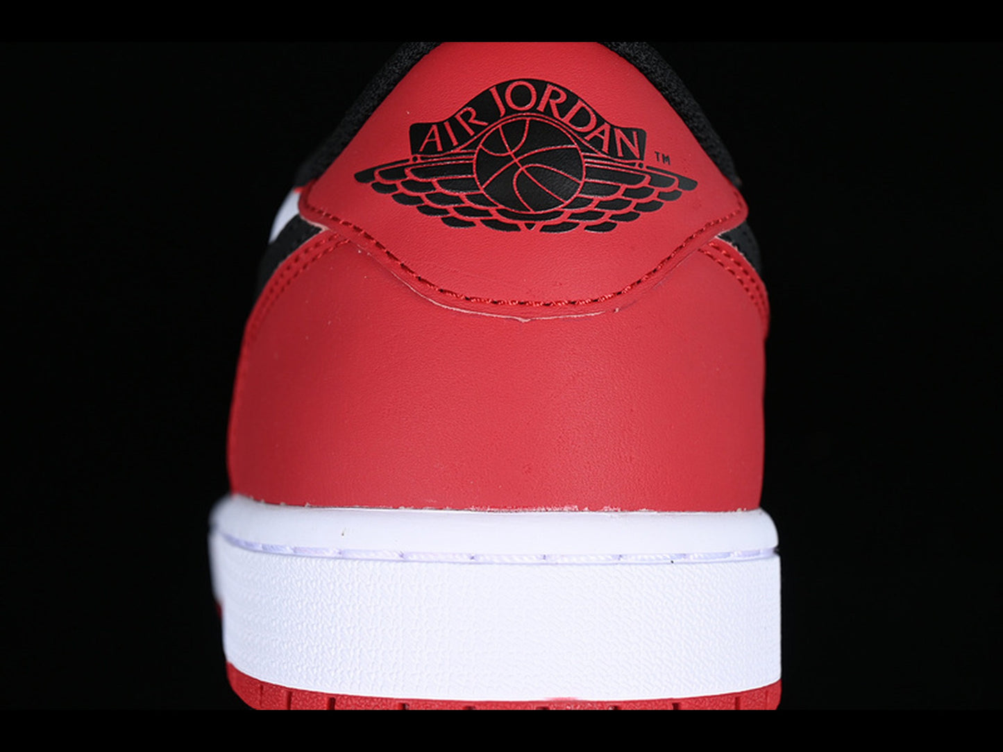 Air Jordan 1 Retro Low OG Black Toe