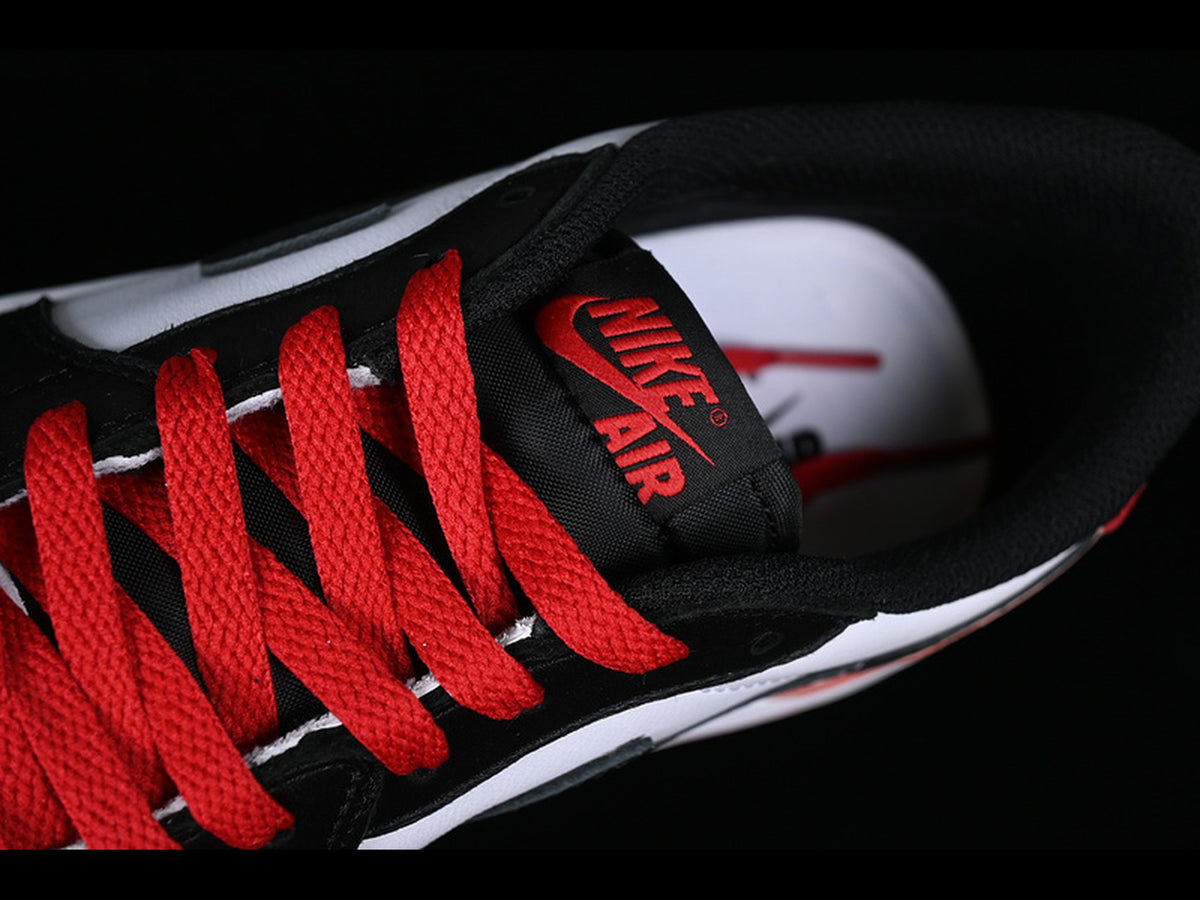 Air Jordan 1 Retro Low OG Black Toe