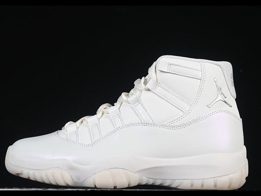 Jordan 11 Retro Pearl