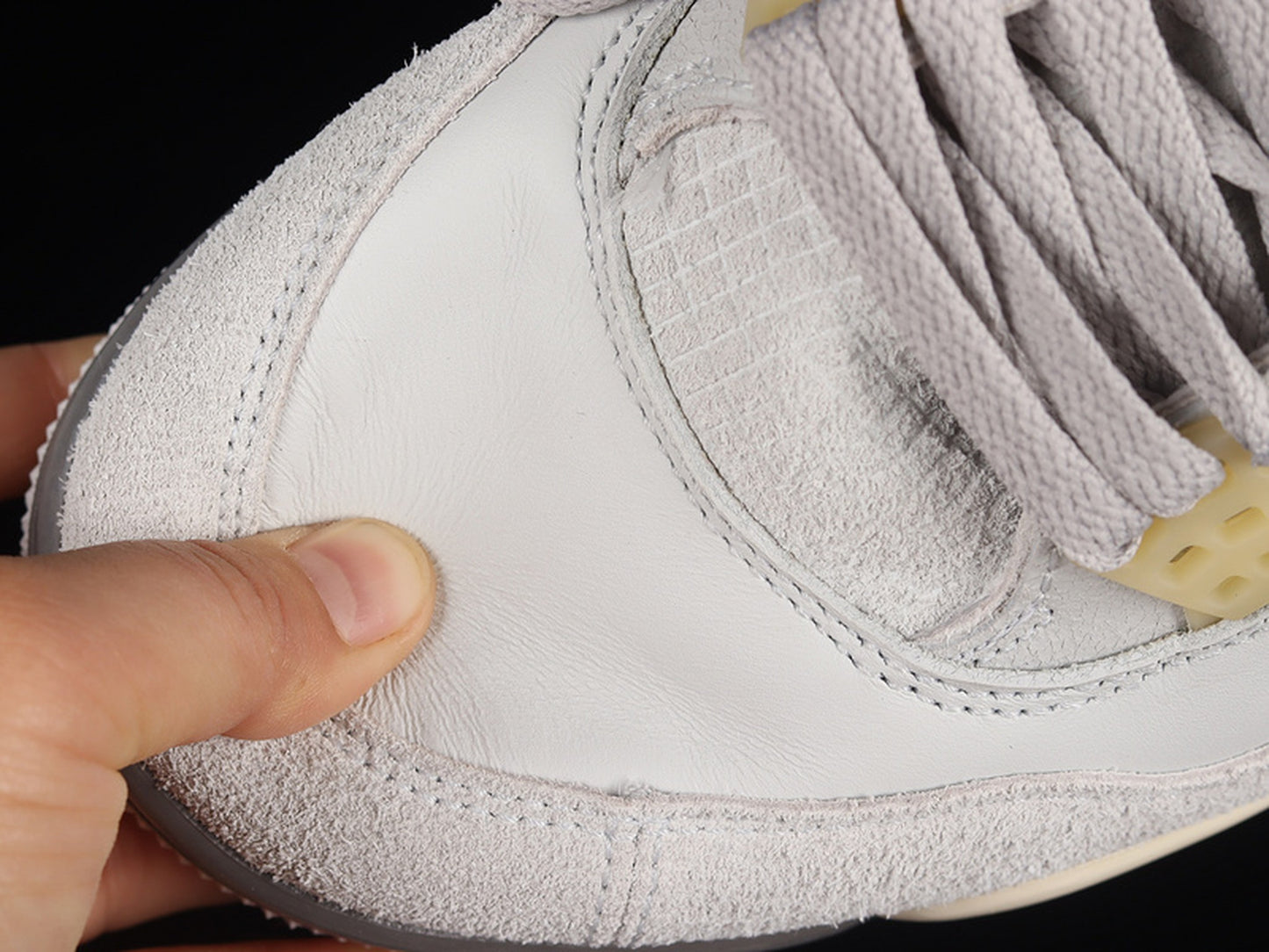 Jordan 4 Retro SE Craft Photon Dust
