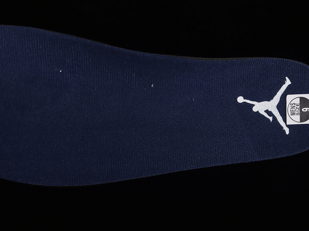 Air Jordan 4 Retro Midnight Navy