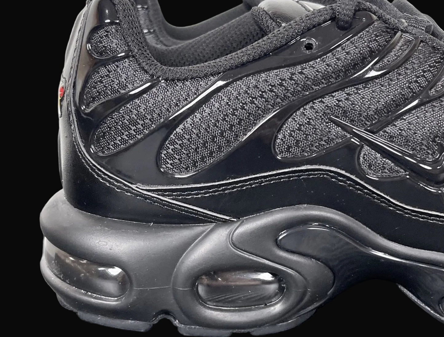Nike Air Max Plus Triple Black