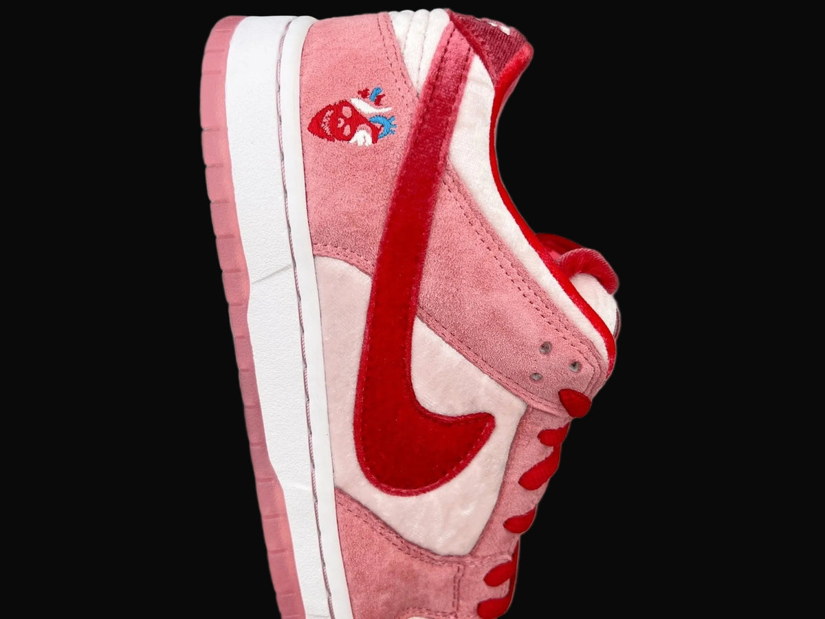Nike SB Dunk Low Strangelove Skateboards