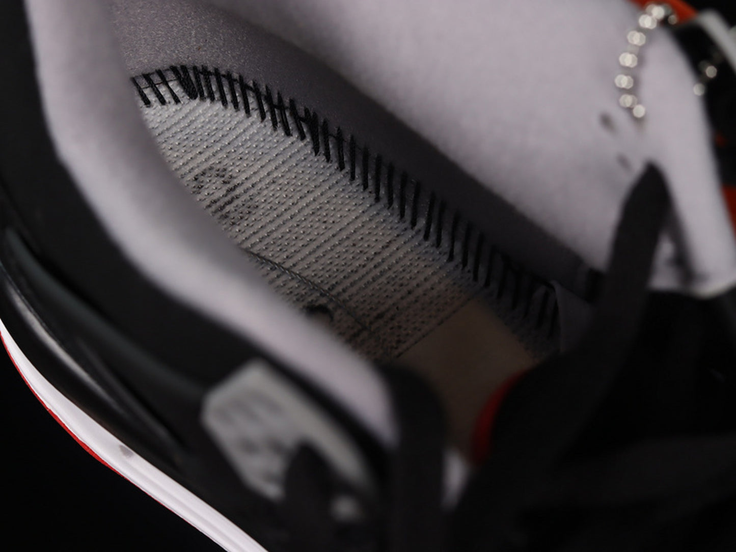 Air Jordan 4 Retro Bred (2019)