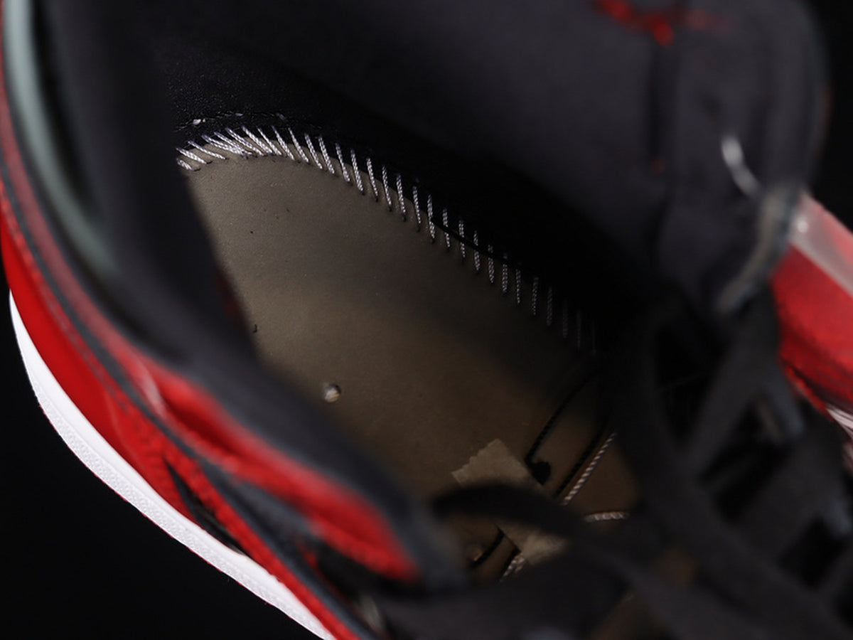 Air Jordan 1 Retro High OG Patent Bred