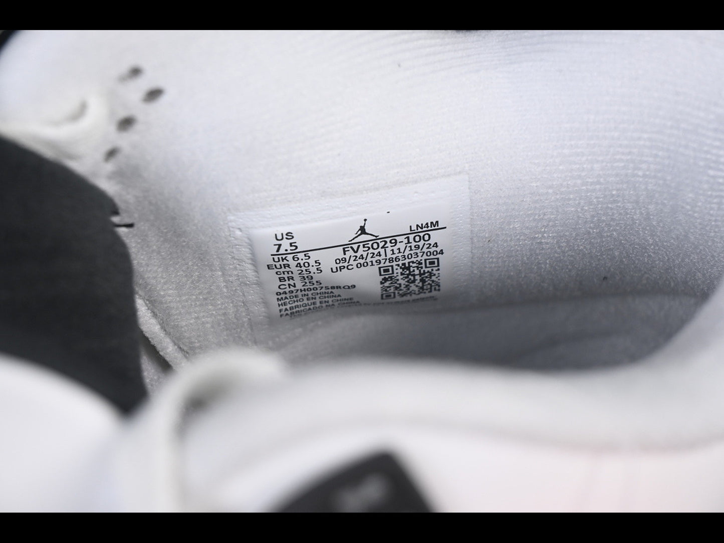 Jordan 4 Retro Summit White