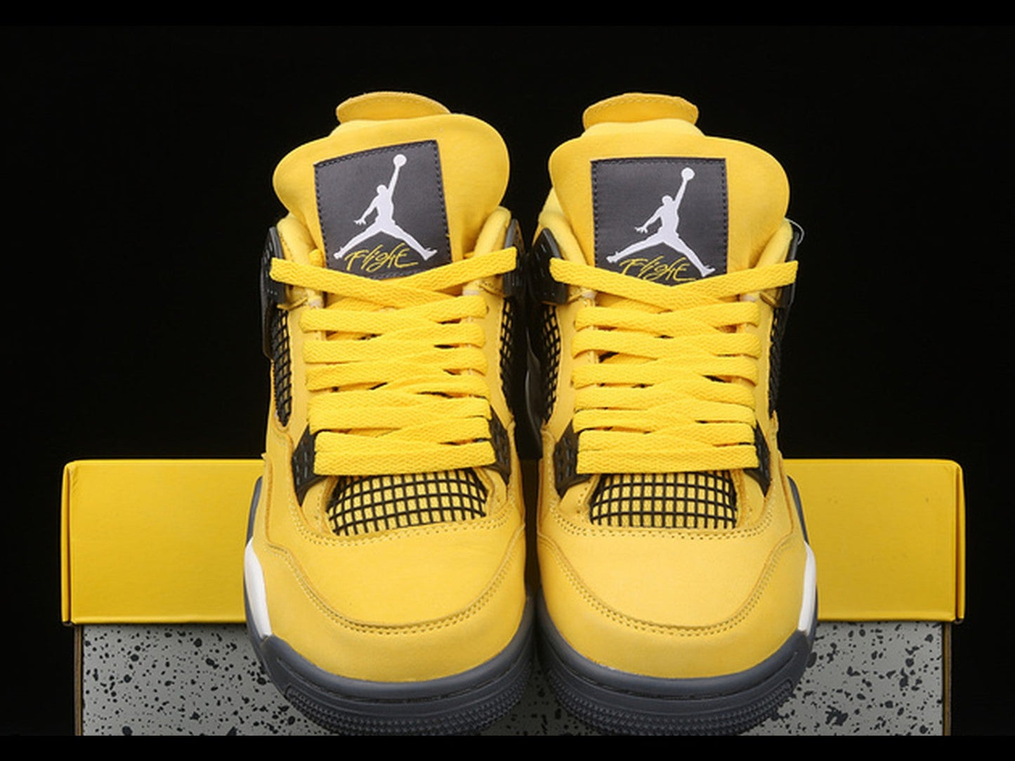 Air Jordan 4 Retro Lightning (2021)
