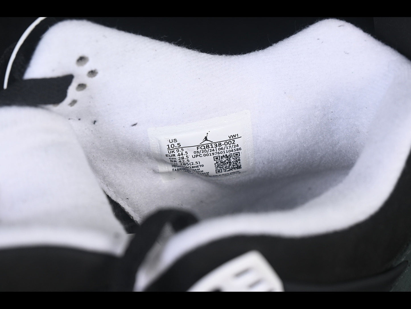 Air Jordan 4 Retro Fear (2024)