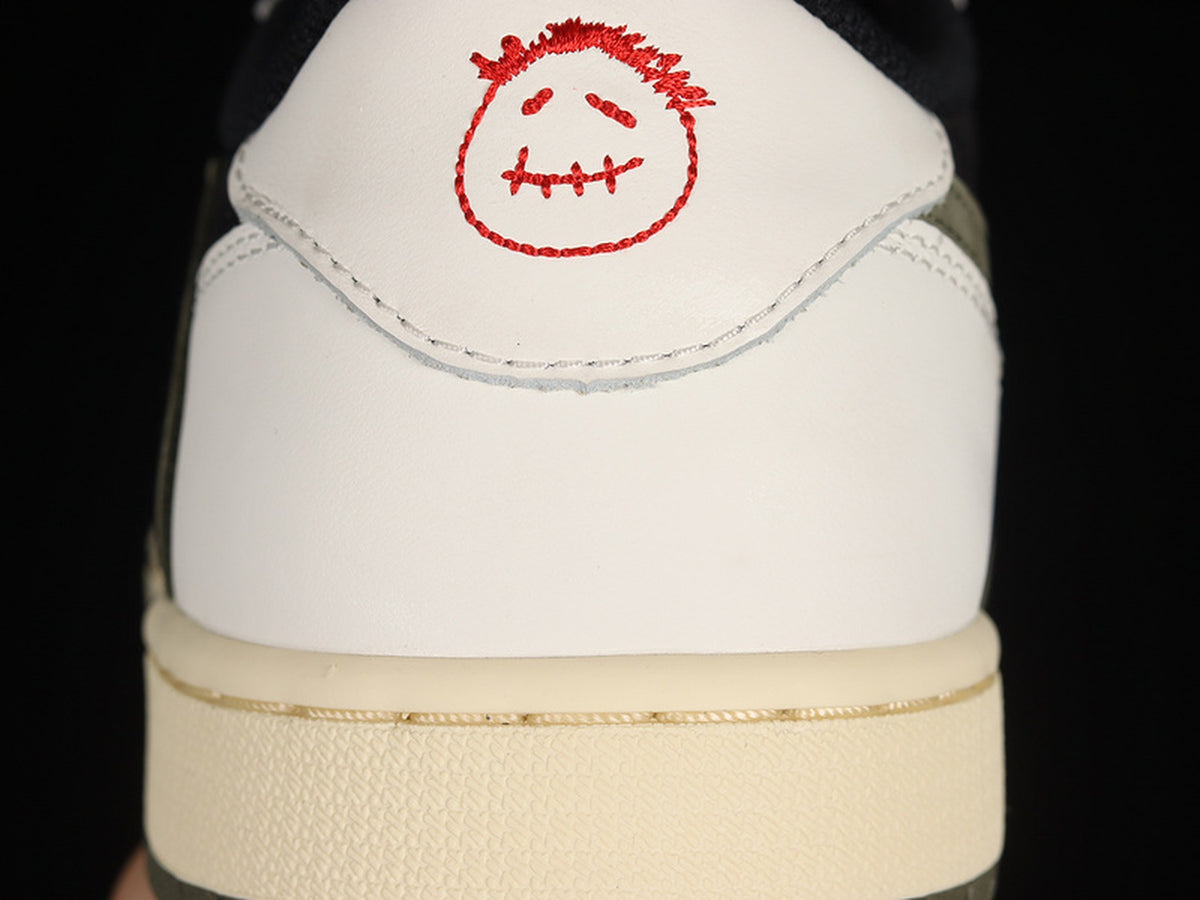 Travis Scott x Air Jordan 1 Low OG SP 'Sail/University'