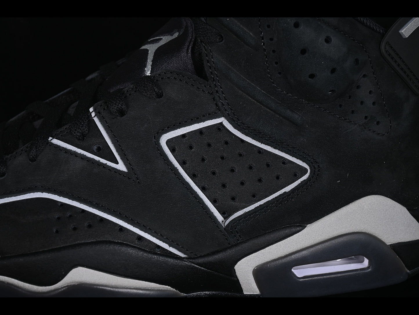 Air Jordan 6 Retro Cap and Gown