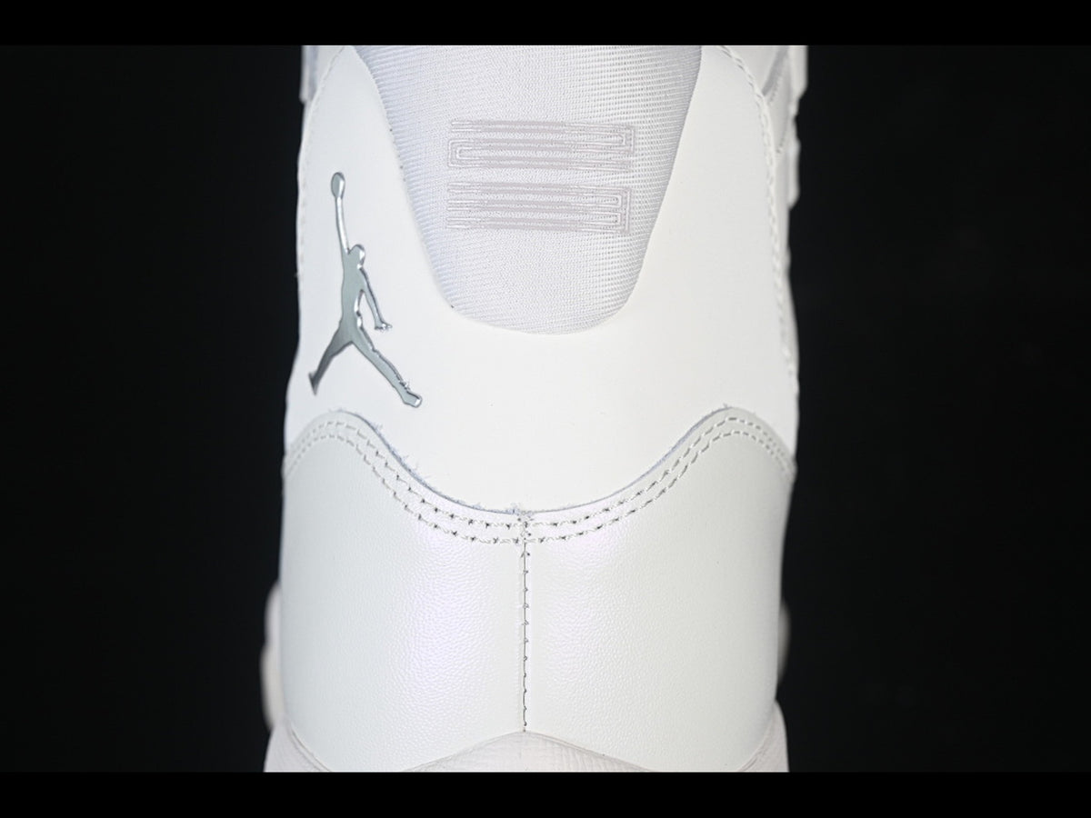 Jordan 11 Retro Pearl