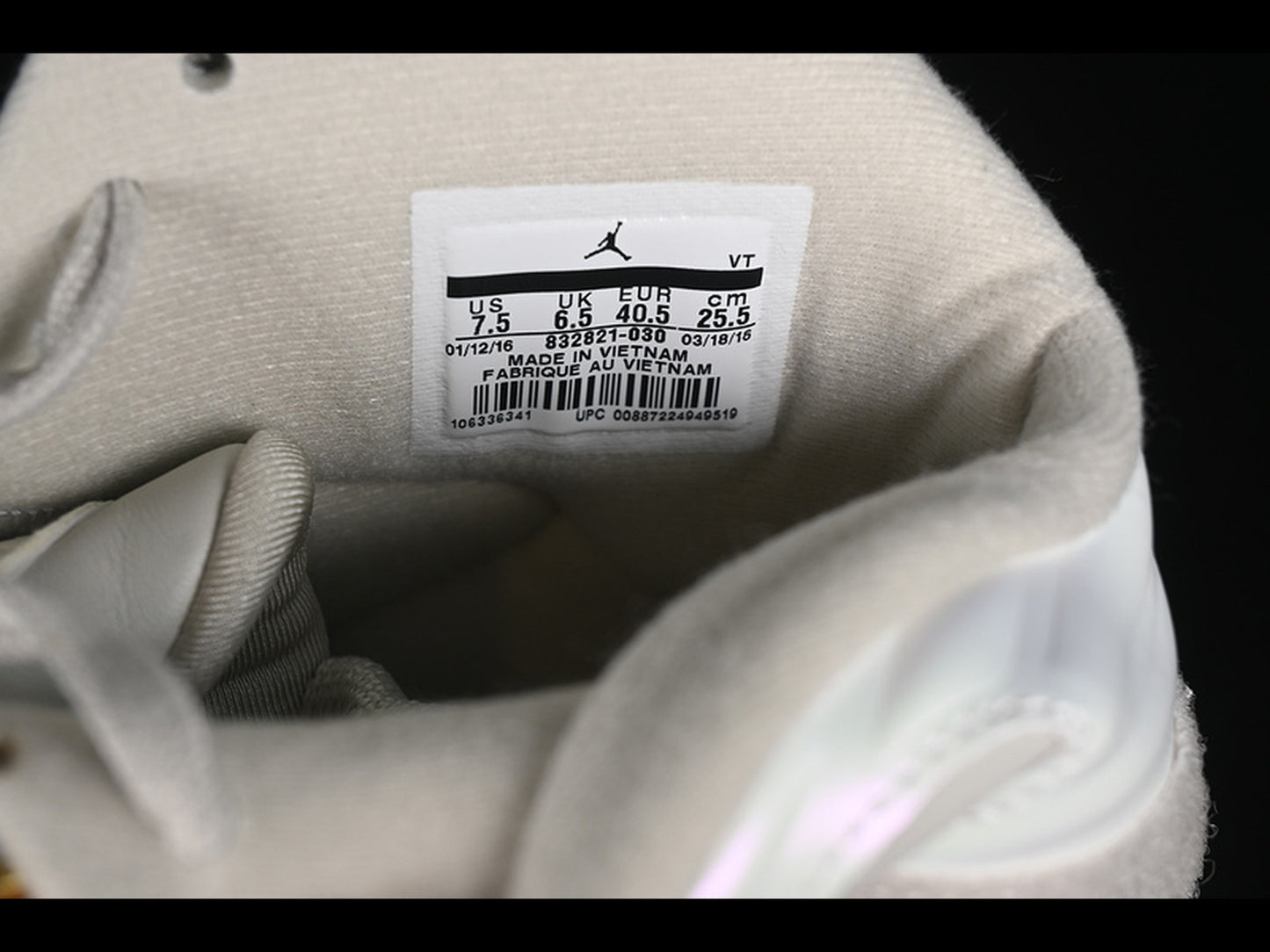 Air Jordan 8 Retro Champagne