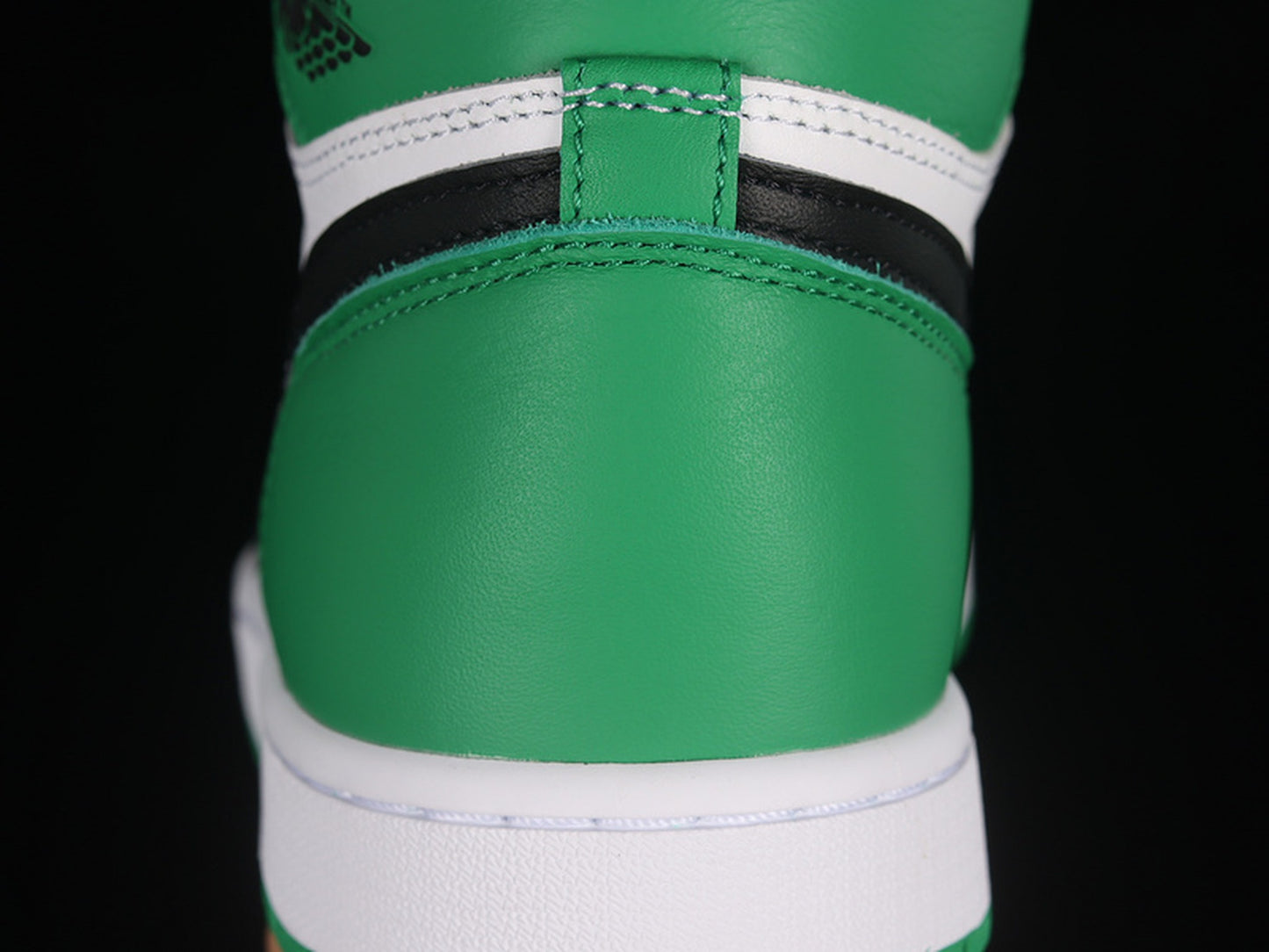 Air Jordan 1 Retro High OG Lucky Green